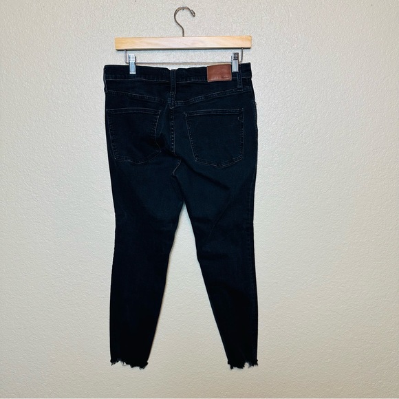 Madewell 9” High Rise Skinny Jeans Button Front Edition in Black Size 30P - Picture 5 of 8